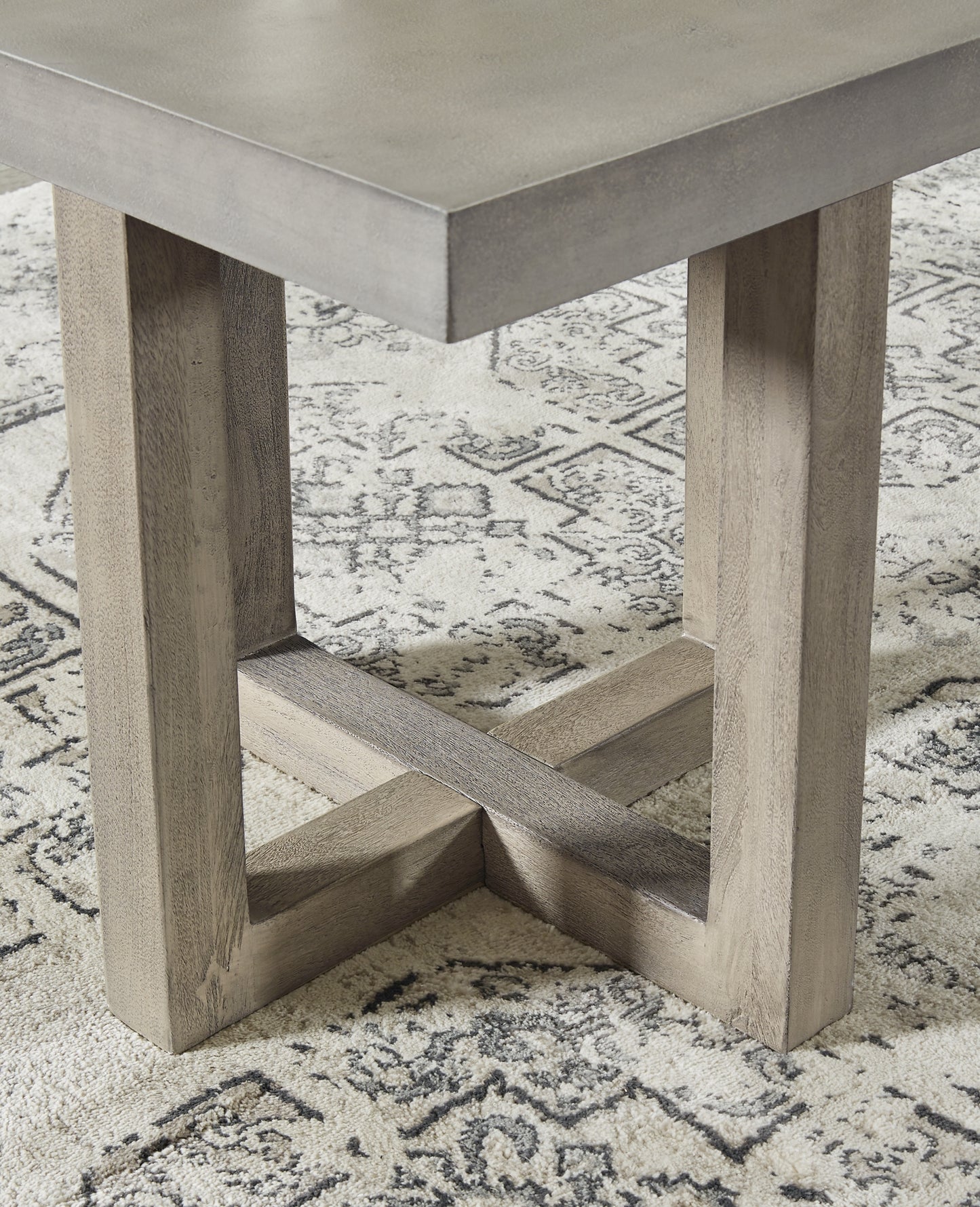 Lockthorne Square End Table